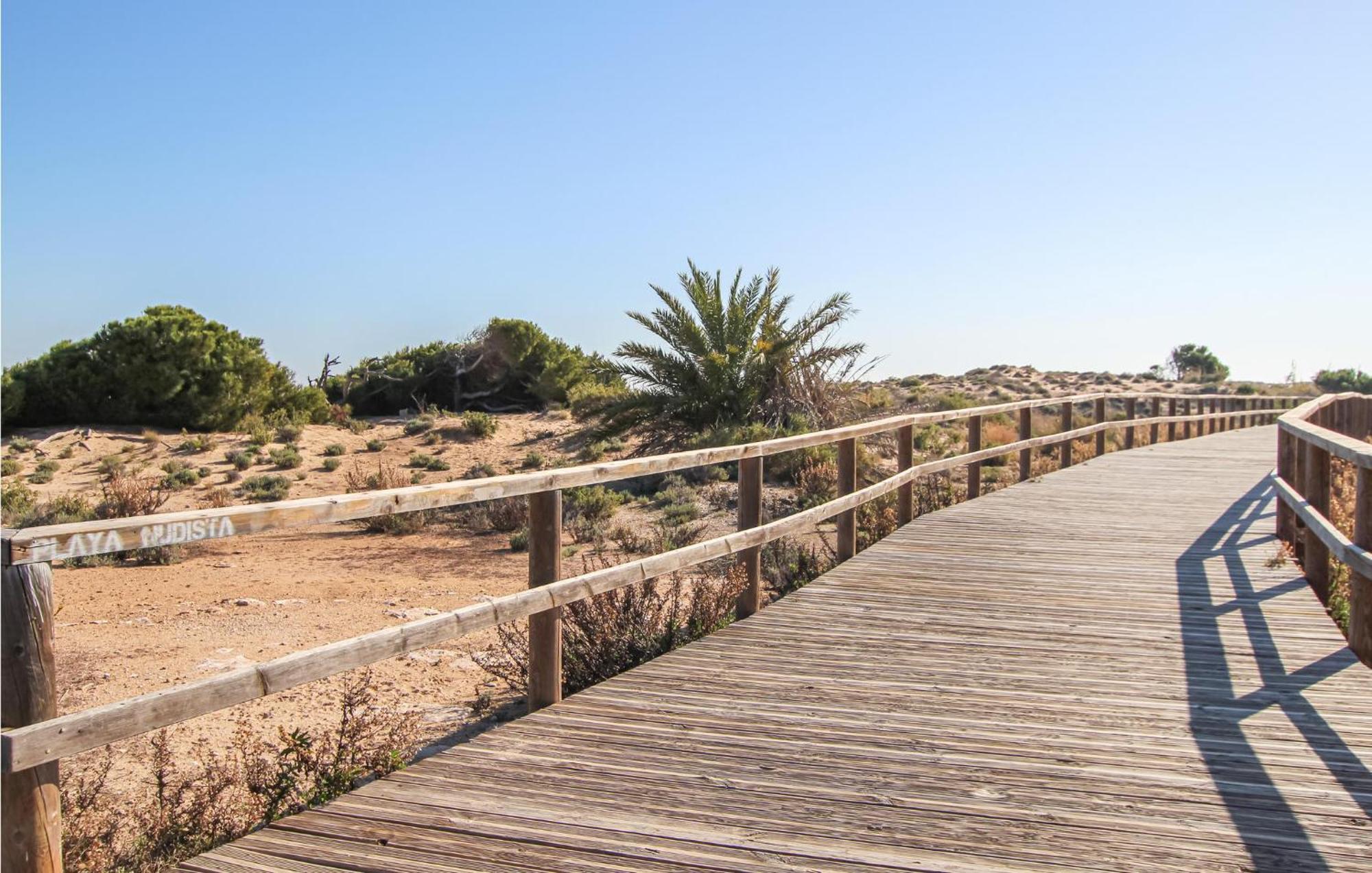 Beach Front Apartment In Los Arenales Del Sol Luaran gambar